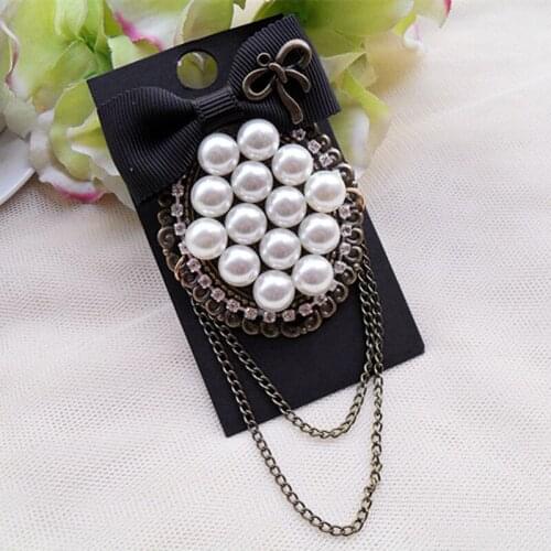 Luxury Handmade Small Incense Wind Iron Tower Camellia Brooch Pearl Cloth Collar Pin Brooches Gifts