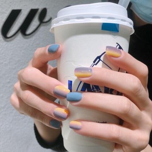 24pcs Women Party Temperament Simple Casual Artificial Nail DIY Fashion Nail Art Tips with Glue Short Gradient Color Fake Nail