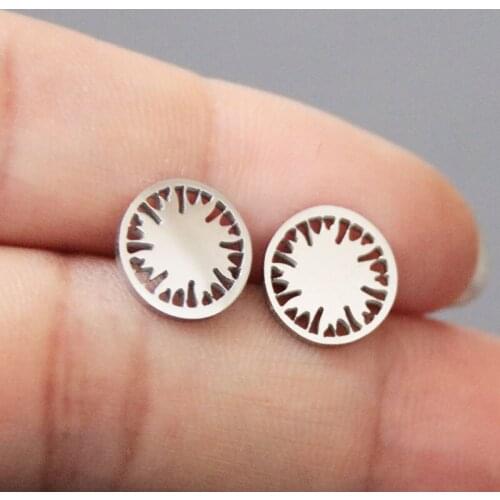1 pair/stainless steel geometric round earrings, fashion shiny style earrings gifts for ladies, girls, men。good luck to you