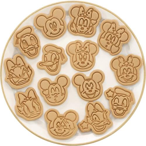 Mickey Mouse Minnie Donald Duck Cartoon Biscuit Mold Party Decor 3D Pressing Household Baking Tools Cute Cookie Anime Figure