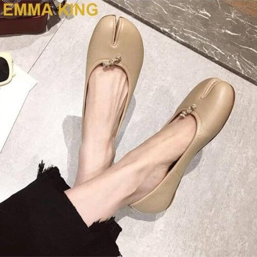 Genuine Leather Shoes Woman Split Toe Designer moccasins Slip On Women Comfortable Flats Ladies Boat Shoes Loafers Size 35-40