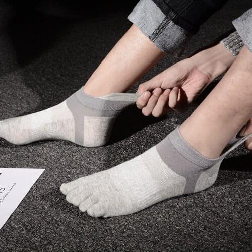 5Pairs / Lot 2Pairs Cotton Socks Breathable Men Sport Socks Summer High Quality Fashion Personality Five-finger Male Short Socks