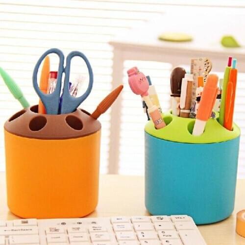 Creative toothbrush holder Porous toothbrush holder Multifunctional couple toothbrush holder Desktop pen holder storage holder