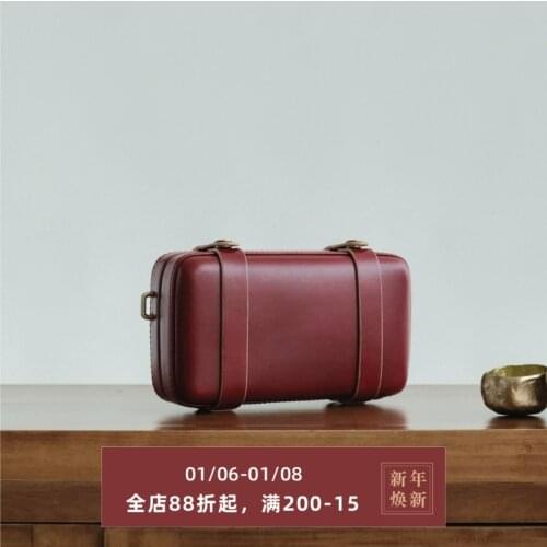 Hand Made Leather Wine Red Fashion Shoulder Bag. Leather Mobile Bag, One Shoulder Messenger Bag. Luggage Styling Bag