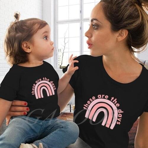 Mommy And Me Clothes Cotton Rainbow Print T Shirt Family Matching Tshirt Short Sleeve Family Look Mother Daughter Tshirt Outfits