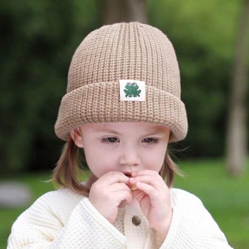 066B Autumn Winter Solid Color Baby Knitted Hat Warm Soft Casual Hemming Hat Kids Girls Boys Frog Cloth Label Beanies