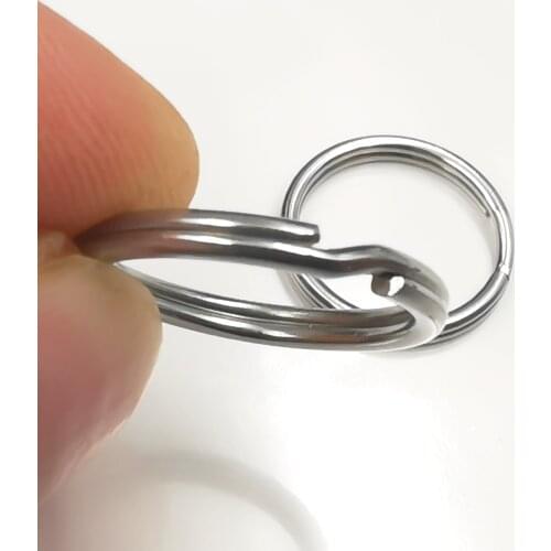 In bulk 50pcs Key ring 304 stainless steel round flat bifurcated key chain ring suitable for car key organization DIY accessorie