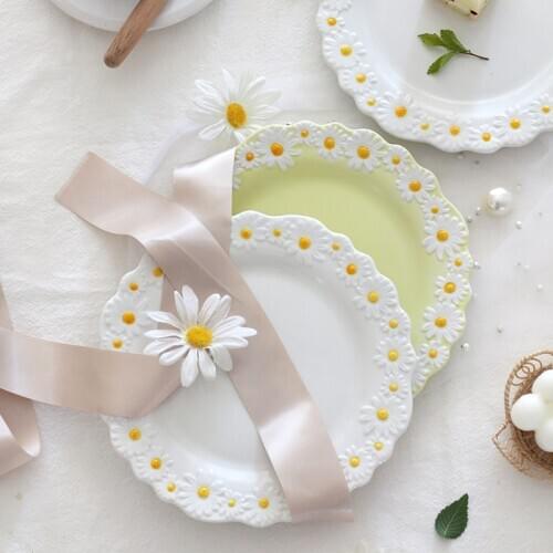 Daisy Embossed Ceramic Plate Bowl Mug 8-inch Western Cuisine Plates Porcelain Dishes Cups Handle Daisy Carved Ceramic Plate