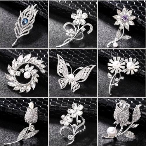 Luxury Rhinestone Women Brooch Pin Trend Butterfly Flower Feather Alloy Brooches Pins Bridal Dress Wedding Jewelry Gift Broches