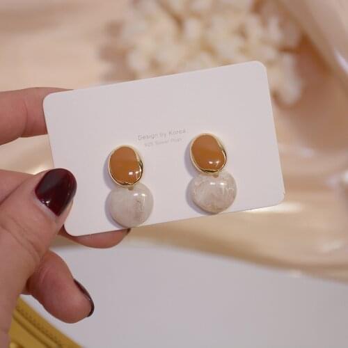 Korean Version Of Chic Wind Warm Palm Oil S925 Silver Needle Round Acrylic Earrings Ladies Daily Matching Accessories