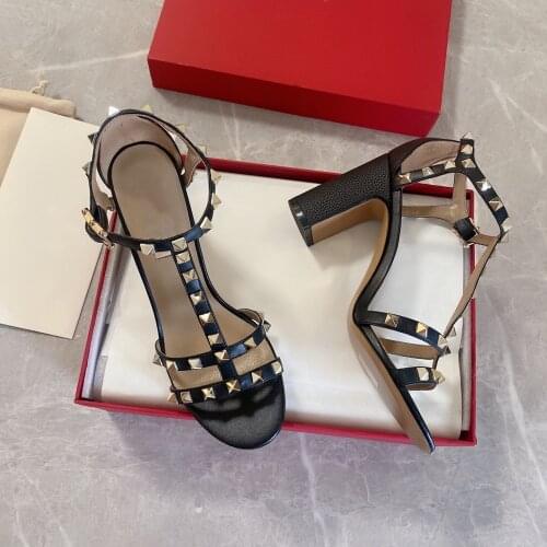 2021 New Summer Shoes Open Toe Ankle Straps Womens Sandals Genuine Leather Womens Shoes Fashion Rivets Sandals Plus Size 34-42