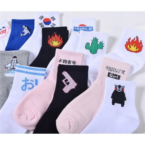 American cotton Women Daily Socks, Korea Japanese Cartoon Cat Flame Urzan Socks Chinese Girl Cactus Gun Alien Student Socks