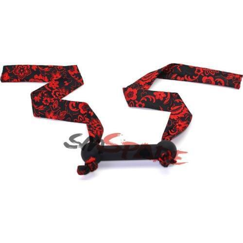 New Arrival Smspade Bondage Dog Bone gag,silicone Mouth Bite Gag with Floral bracede Belt Restraints Mouth Gag Slave Sex Toy