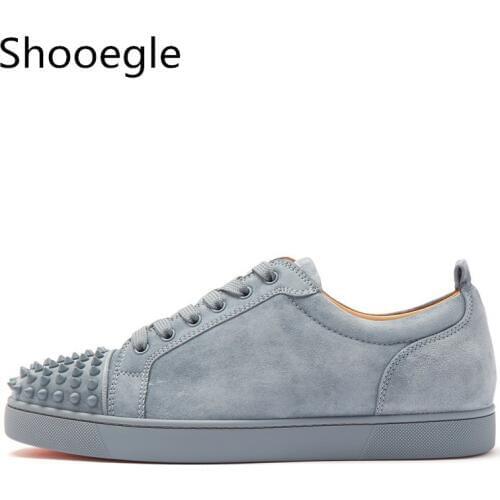 Grey Suede Men Casual Shoes Rivet Stud Flat Low Top Spike Outdoor Sneakers Lace up Men Runway Chaussures Hommes