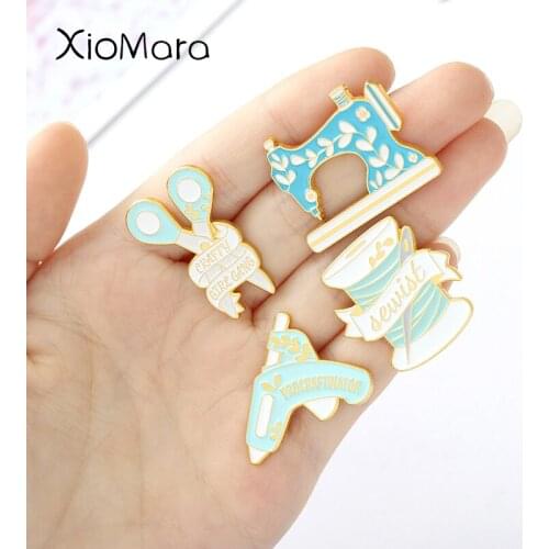 5 Styles Crafty Girl Enamel Pins Sewing Supplies and Tools Brooches Sewing Machine Badges Gifts for Sewers Teen Girl