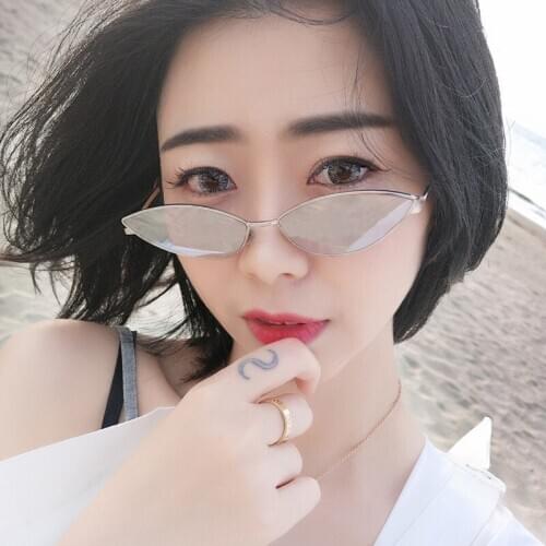 2020 New Fashion Cat Eye Sunglasses Women Retro Small Black Red Pink Cateye Sun Glasses Female Vintage Shades for Women UV400
