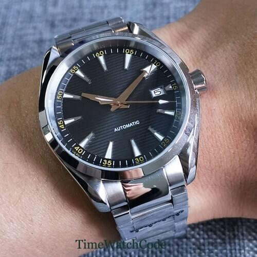 40mm Genuine NH35A Movement Automatic Mens Watch Date Display Sapphire Crystal Black Dial Luminous Screw In Crown Polished Case