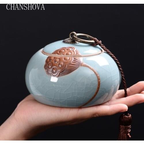 CHANSHOVA Traditional Chinese Style Relief Lotus Crackle Ceramic Tea Box Sealed Moisture-proof China Tea Storage Container H028