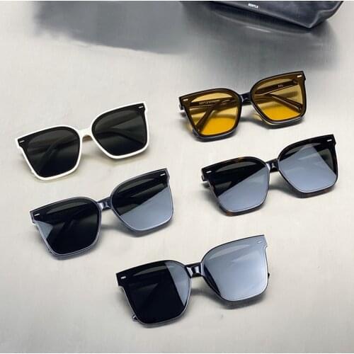 2021 new womens general Sunglasses elegant round frame sunglasses mens RETRO SUNGLASSES luxury original package Solo Myma Lang