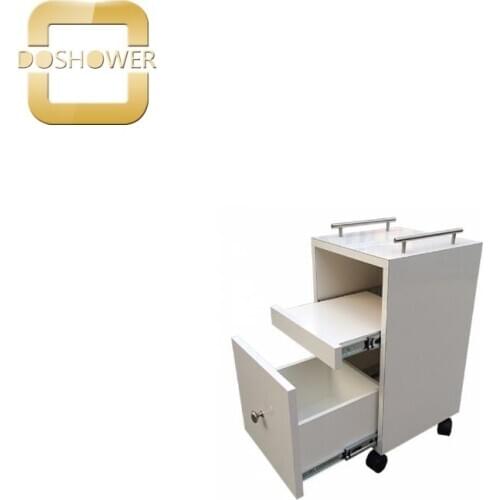Doshower salon equipment of trolleys with beauty equipment