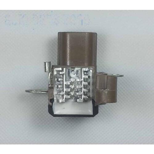 126600-0150 Alternator Voltage Regulator for Toyotaa, Lexuas, Scionn, Hyundaii