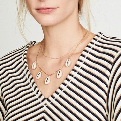Bohemian boho puka shell pendant necklace women crystal shell necklaces jewelry Stainless steel necklace Non-fading womens chai