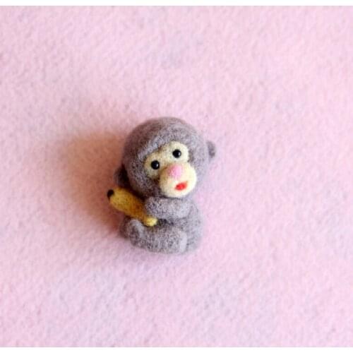 Needle Felting Kits Merino Mini Monkey for Beginner, Felting Mat, Felting Needles, Finger Guards, Instruction, DIY Felting Craft