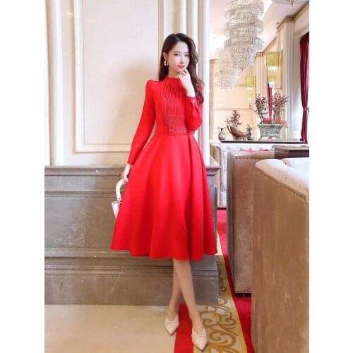 New Vintage Women Summer Draped Runway Dresses 2021 Women Long Sleeves Belt A-line Solid Party Knee-Length Black / Red Dress