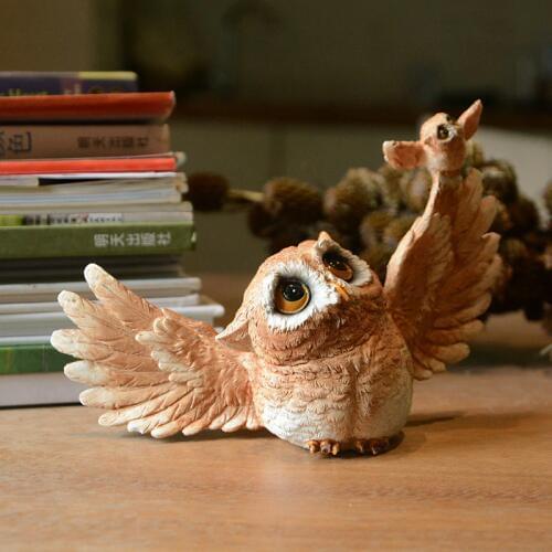 EVERYDAY COLLECTION Collectible Figures