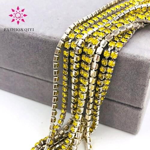 Free shipping 5 yards bright encryption Lemon yellow 2mm-4mm silver base glass rhinestones cup chain diy clothing accessories