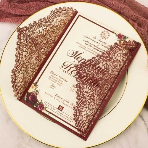 1X Wedding Invitation Card Laser cut Rustic wedding invitations Invite greeting cards envelope burgundy white Silver Glitter