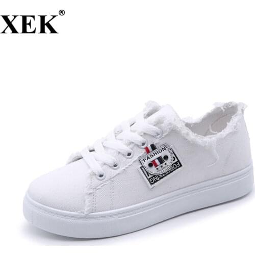 XEK Sneakers Womens Shoes Canvas Shoes Cheap Round Toe Patchwork 2018 Denim Shoes Woman Sneaker Flat With Tenis Feminino JH165