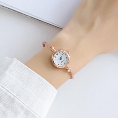Small Gold Bangle Bracelet Luxury Watches Stainless Steel Retro Ladies Quartz Wristwatches Fashion Casual Dress Womens Watches