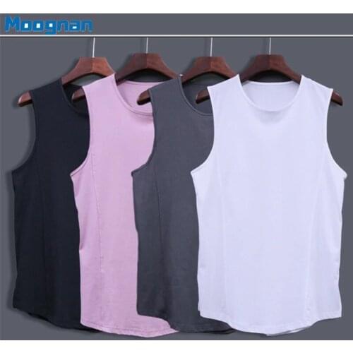 2021 Mens fitness gyms Tank top men Fitness sleeveless shirt Male breathable Sports vest Undershirt Gyms Running vest men D125