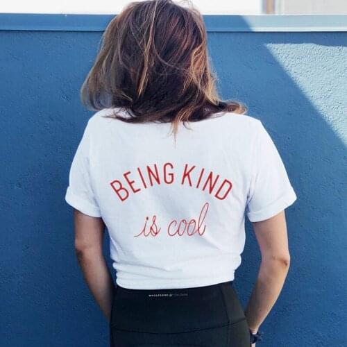 Summer Being Kind is Cool Slogan Graphic T-Shirt Stylish Casual Bee Kind Grunge Tee Cotton Kind Vintage Camisetas Girl Top shirt