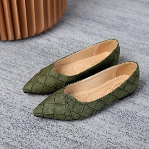 New Autumn Women Pointed Toe Flat Shoes Female The Wild Fashion Casual Womens Shoes Plus Size 33-46