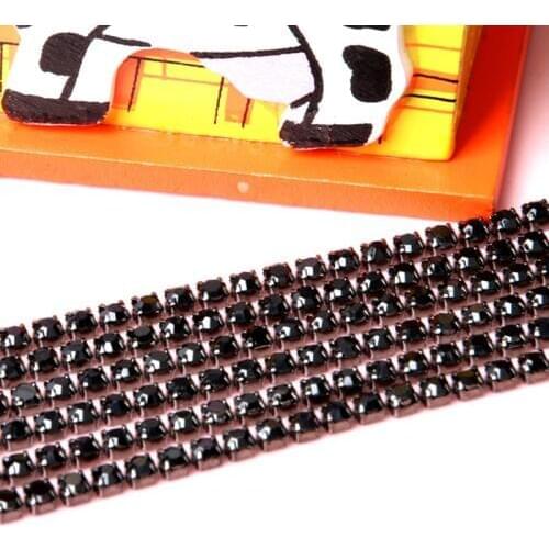 Special wholesale 2.1mm-3mm 10yards black base Black Diamond Rhinestone Chain