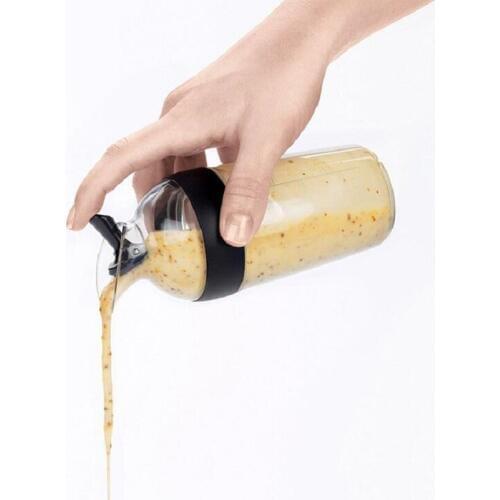 Best selling 2018 products New household oil pot Kitchen with scale metering sealing Castor