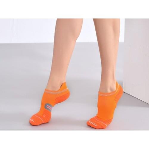 New Champion Cycling Socks Women Outdoor Sport Professional Competition Bike Socks Calcetines Ciclismo Hombre Short Socks