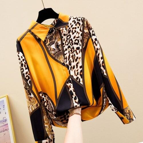 Summer Spring 2021 New Women Long Sleeve Crop Tops Korean Loose Leopard Print Chiffon T Shirt Female Foreign Versatile Clothes