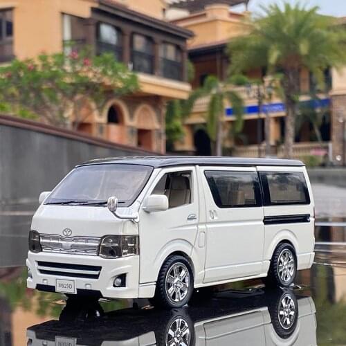 1:32 TOYOTA HIACE Alloy Car Model Diecasts Metal Toy Vehicles Car Collection Sound Light Pull Back Simulation Car Toy Kids Gift
