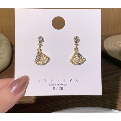 2020 New Inlaid Crystal Pearl Fan Drop Earrings for Women High-quality Temperament Earrings Jewelry Accessories Party Gift