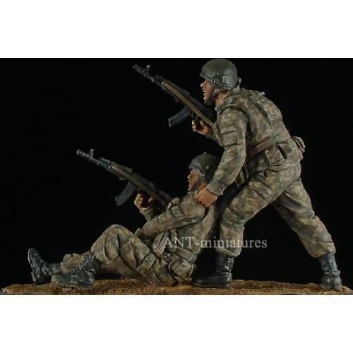 1/35 Scale Die-cast Resin White Model Russian Soldiers 2 People Need To Manually Color The Model Free Shipping