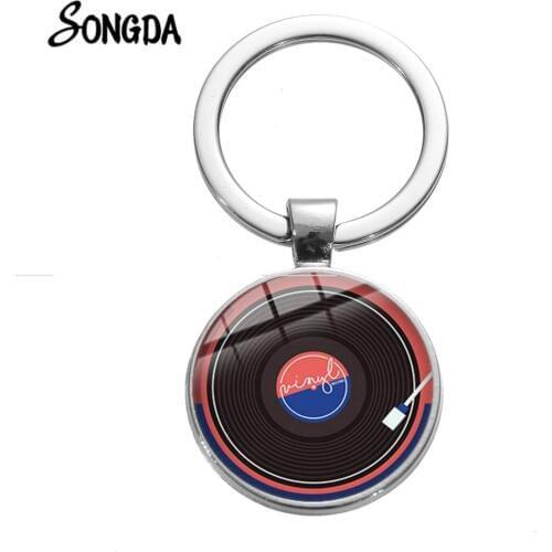 Retro Vinyl Record Photo Keychain Gramophone Glass Cabochon Pendant Handmade Key Chain Music Lovers Gift Jewelry Man Accesoires
