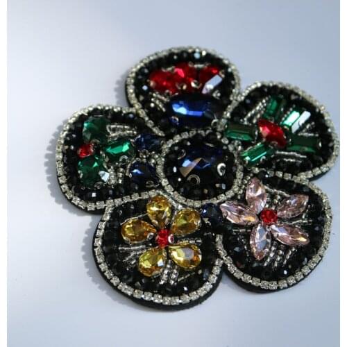1pc flower embroidered beaded Patches for Clothing sew on rhinestonen butterfly bee parche Appliques Decoration Badge parche