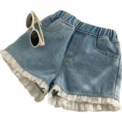 Summer new Korean childrens clothing lace girls hot pants sweet and soft and comfortable childrens denim shorts