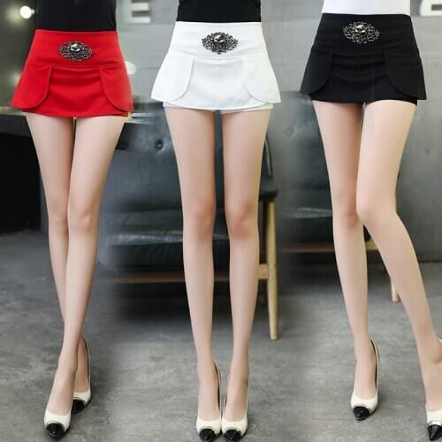 2020 Spring/summer European and American new womens shorts, skull and ruffled hips, short skirt