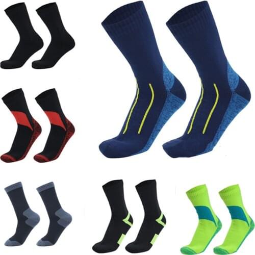Waterproof and breathable socks for men and women hiking hunting hiking skiing fishing seamless outdoor sports waterproof socks