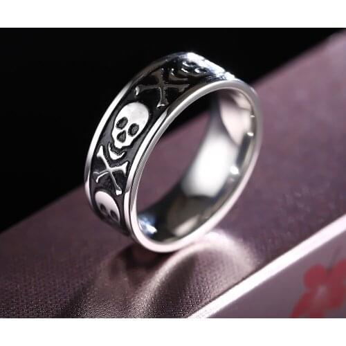 MOREDEAR 8MM Vinatge Titanium Rings for Men and Women Birthday Gift Skull pattern discredit Ring