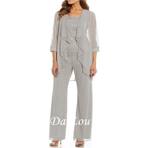 Pantsuit / Jumpsuit Mother of the Bride Dress Plus Size Elegant Scoop Neck Floor Length Chiffon Lace Sleeveless with Beading2021